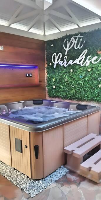 P'Ti Paradise لو جوسيير المظهر الخارجي الصورة